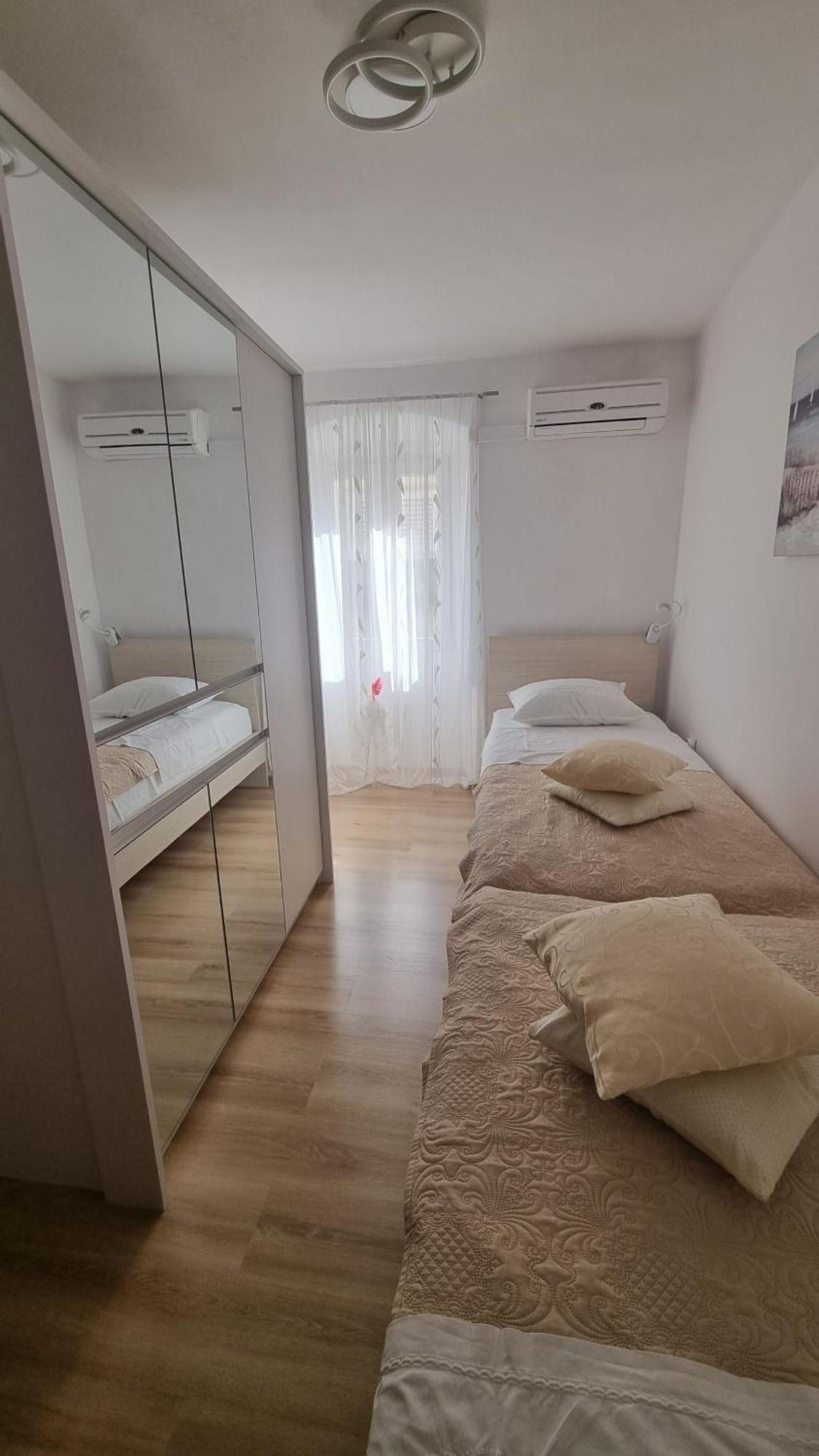 Apartment Vestibul Inn Сплит Экстерьер фото